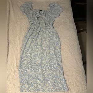 pretty blue and white floral maxi dress